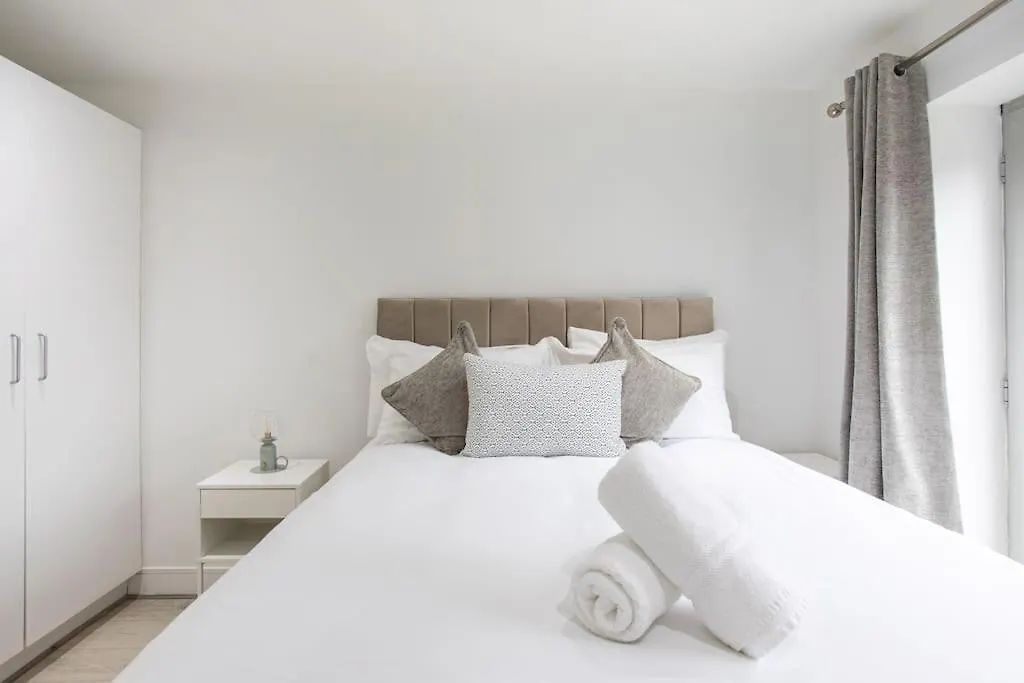 Fabulous Modern Luxury Apartment Sleeps 6- Parking Belfast 0*,  Storbritannien